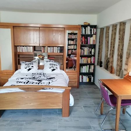 F Logement Entier Courtenay  Exteriör bild