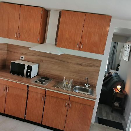 F Logement Entier Courtenay  Exteriör bild