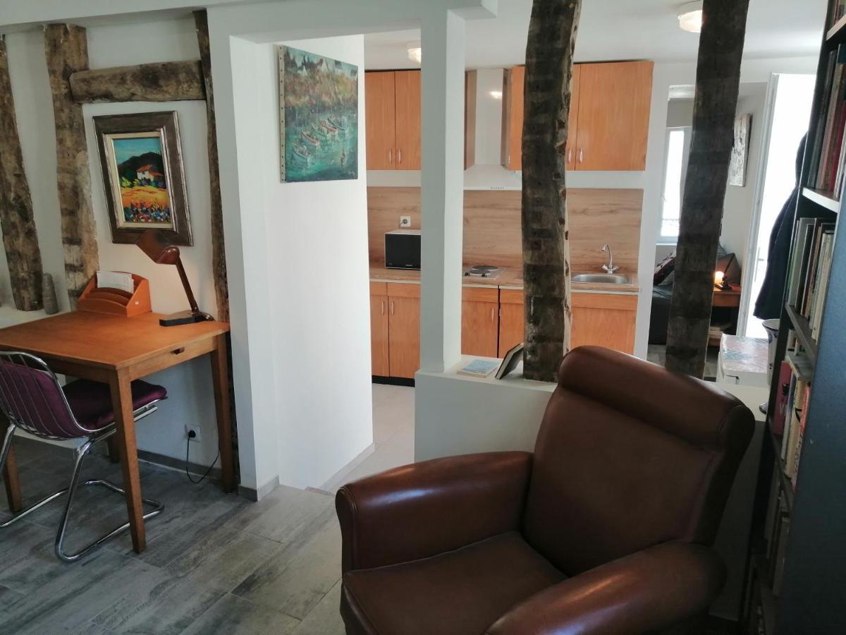 F Logement Entier Courtenay  Exteriör bild